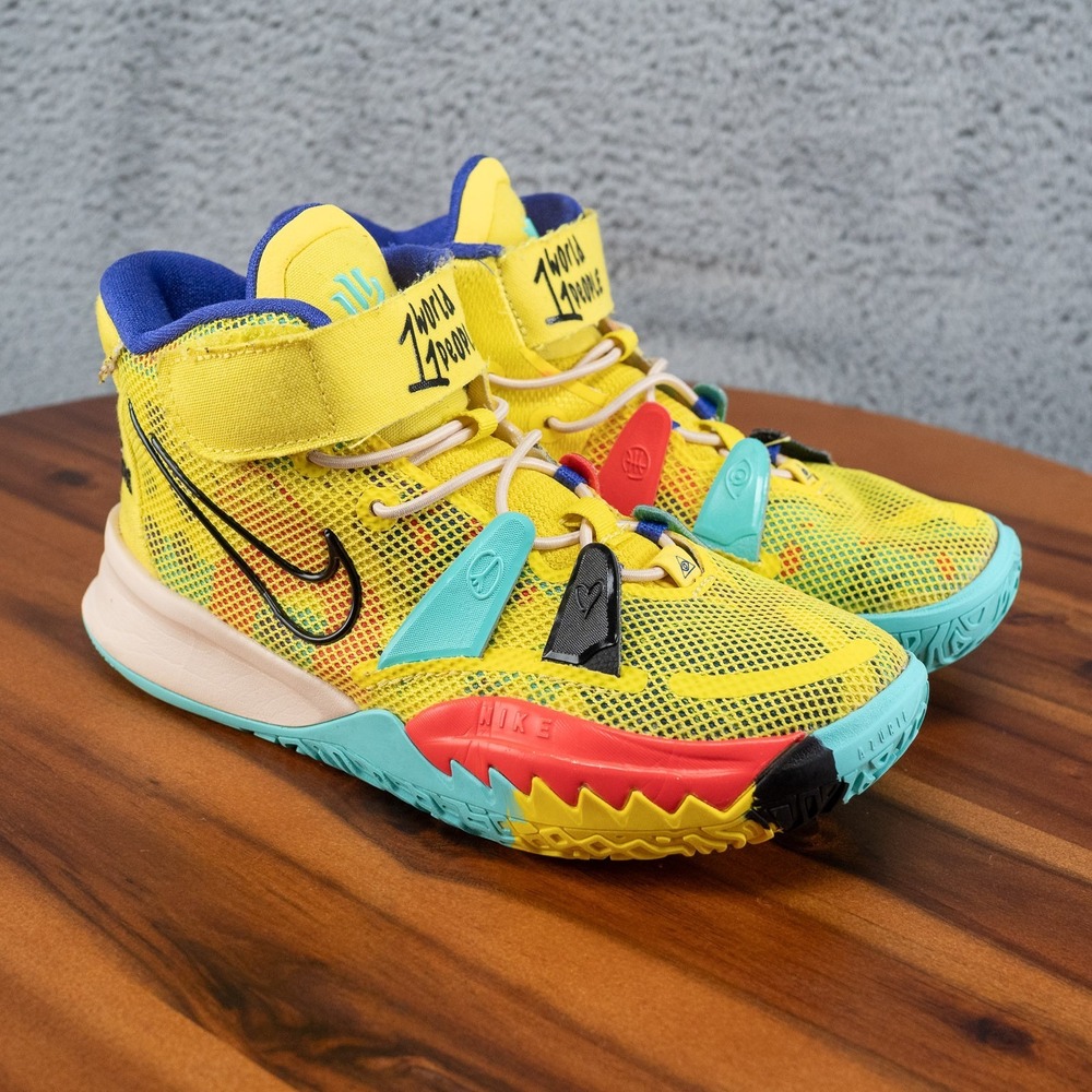 Nike Kyrie 7 Youth Size 1.5Y Sneaker Shoes CT4087-700 1 world 1 people